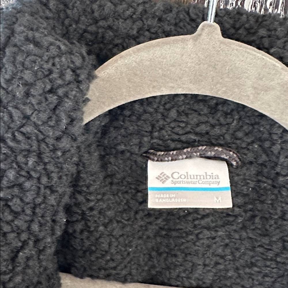 Columbia
South Canyon Lined Jacket - Men's Men's Black Hooded Jacket size Medium - Picture 6 of 9